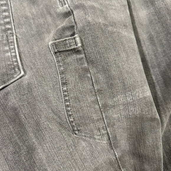 Duluth Trading Co Ballroom Double Flex Jeans Straight Leg Grey Men’s 42x30 - Picture 4 of 15